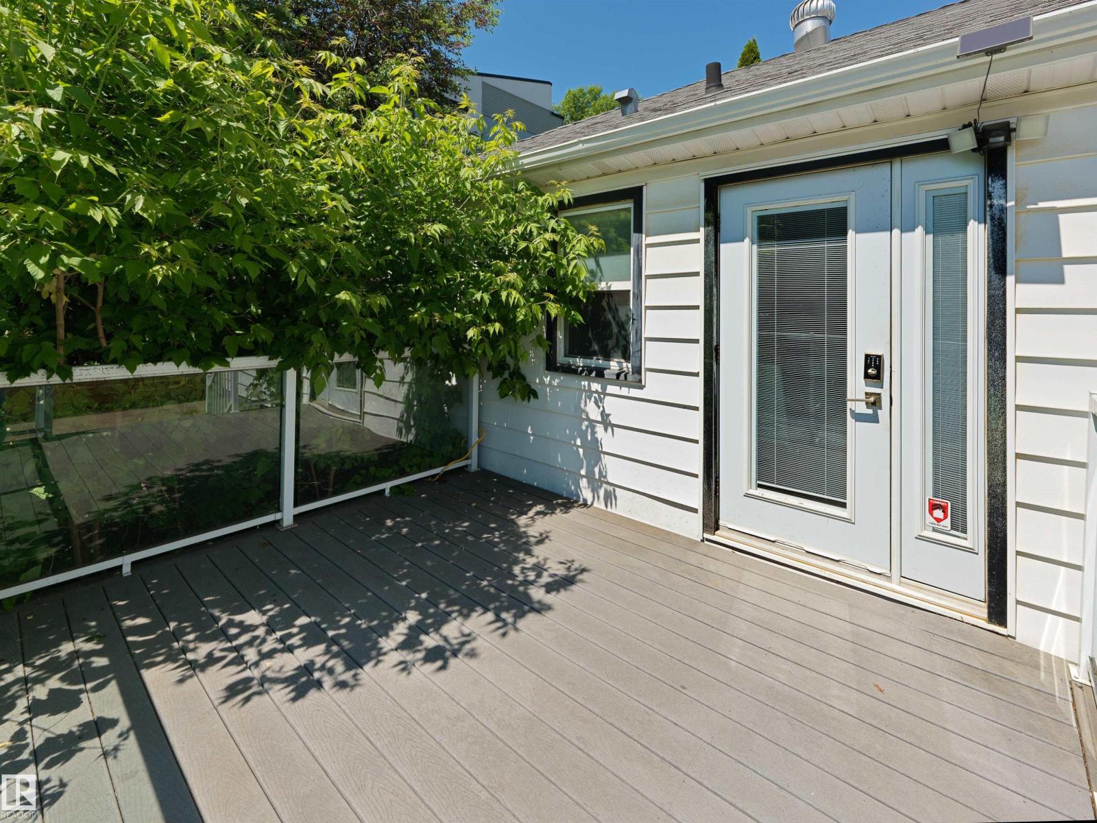 9311 75 AV NW - 24