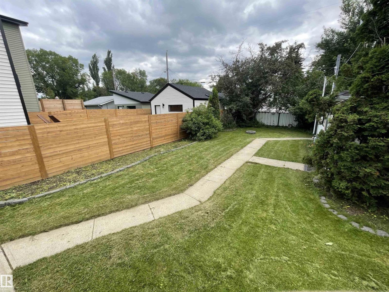 9311 75 AV NW - 22
