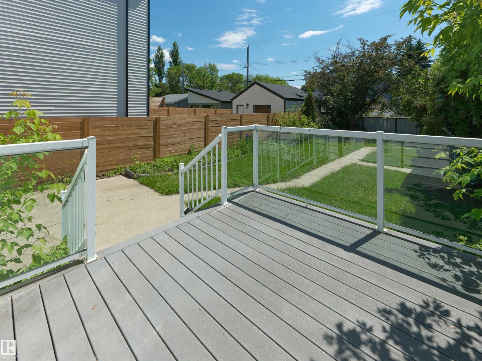 9311 75 AV NW - 23