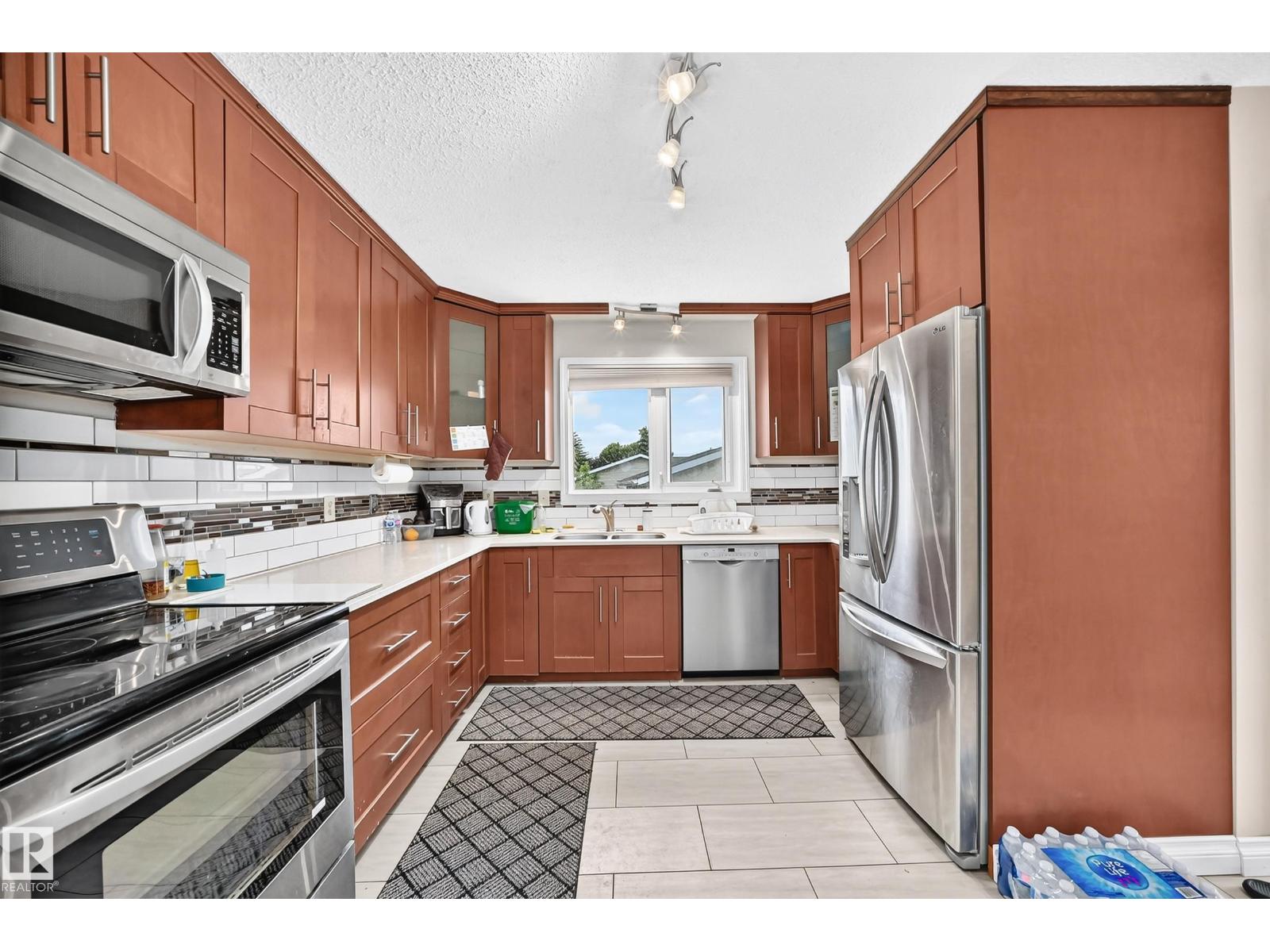 31 HUGHES RD NW - 5