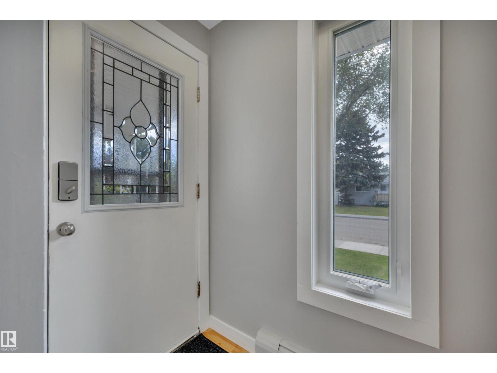 5116 47 AV - Image 6