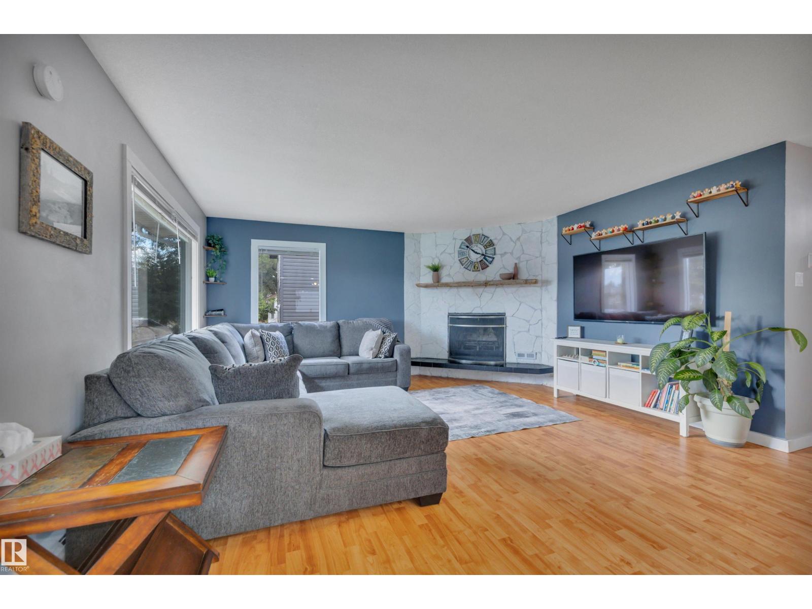 5116 47 AV - Image 8