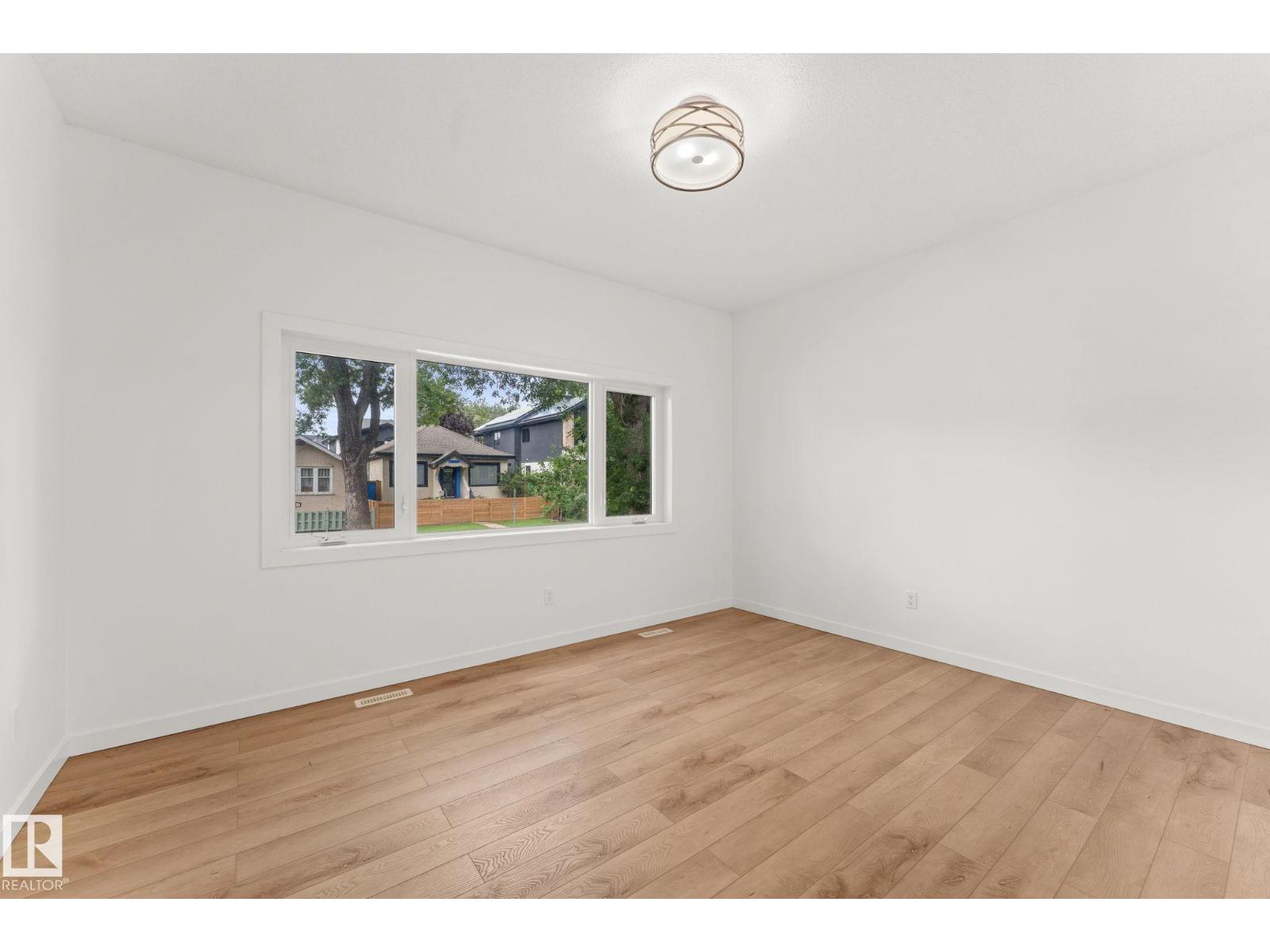 10825 93 ST NW - Image 11