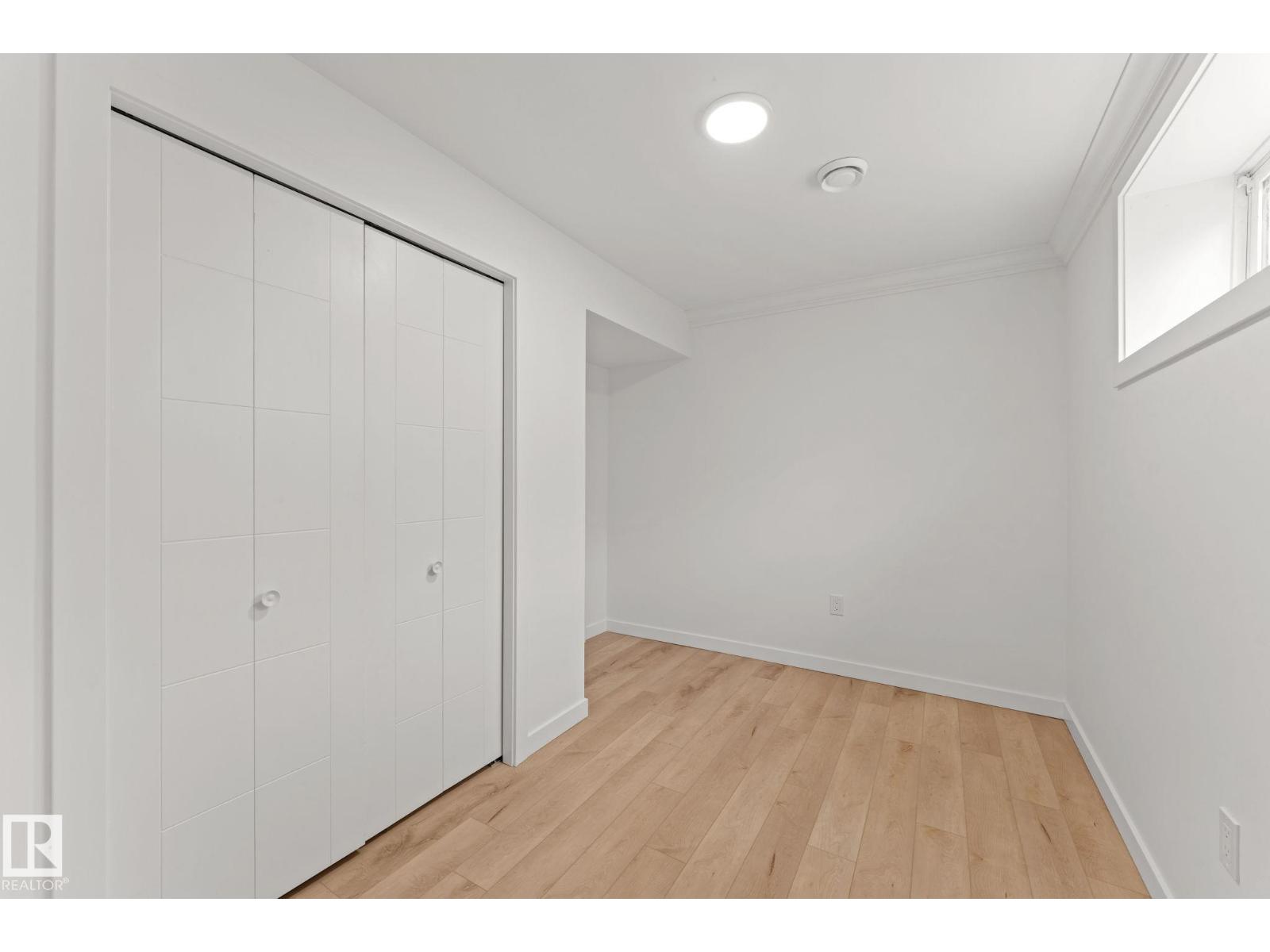 10825 93 ST NW - Image 44