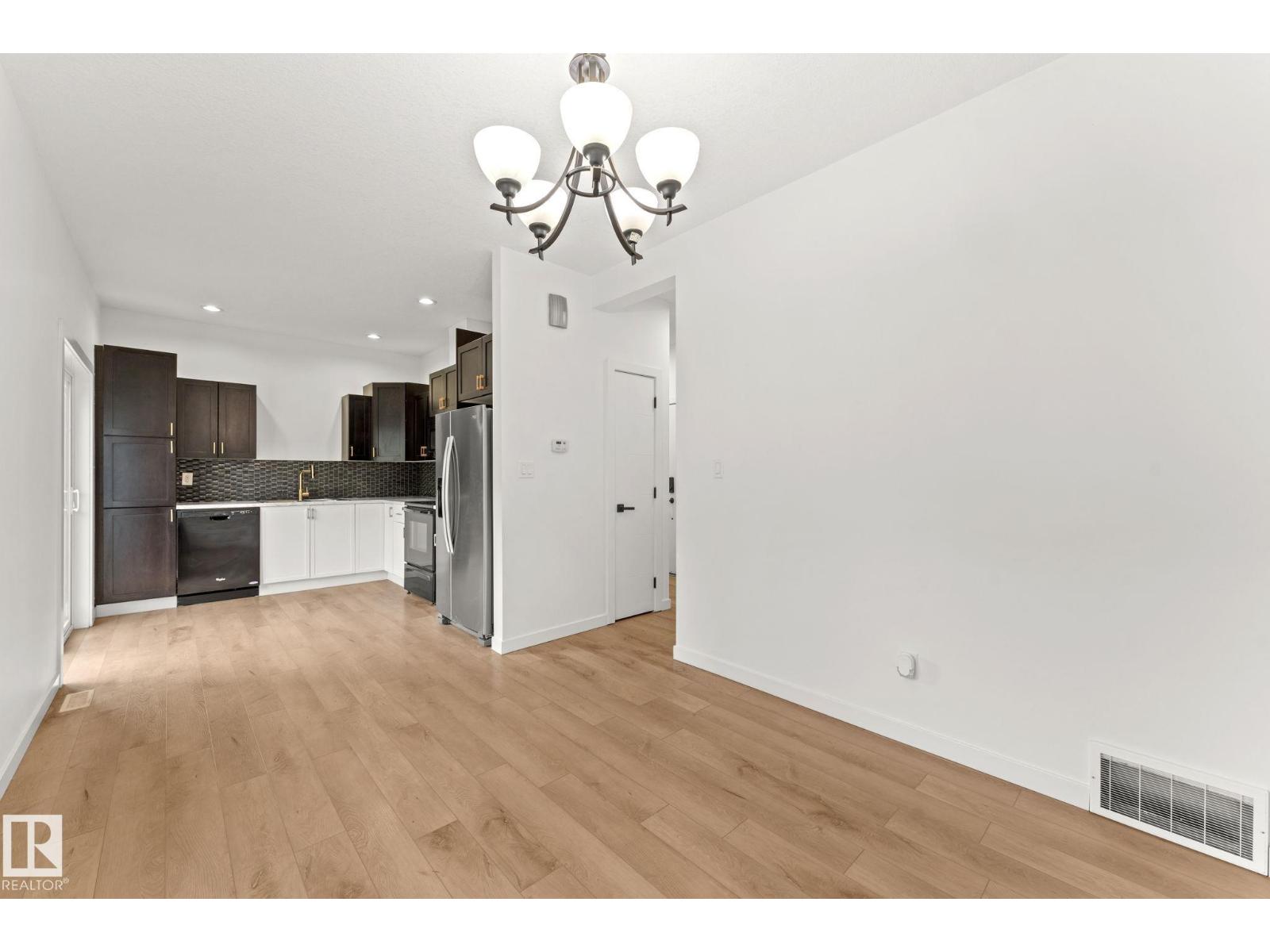 10825 93 ST NW - 17