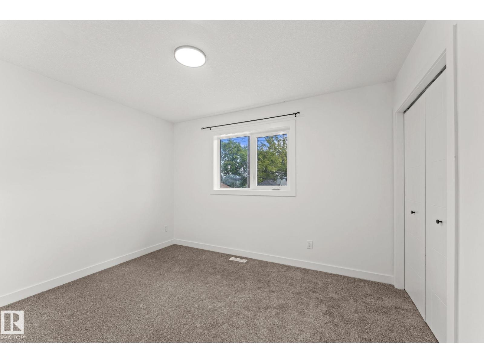 10825 93 ST NW - 25