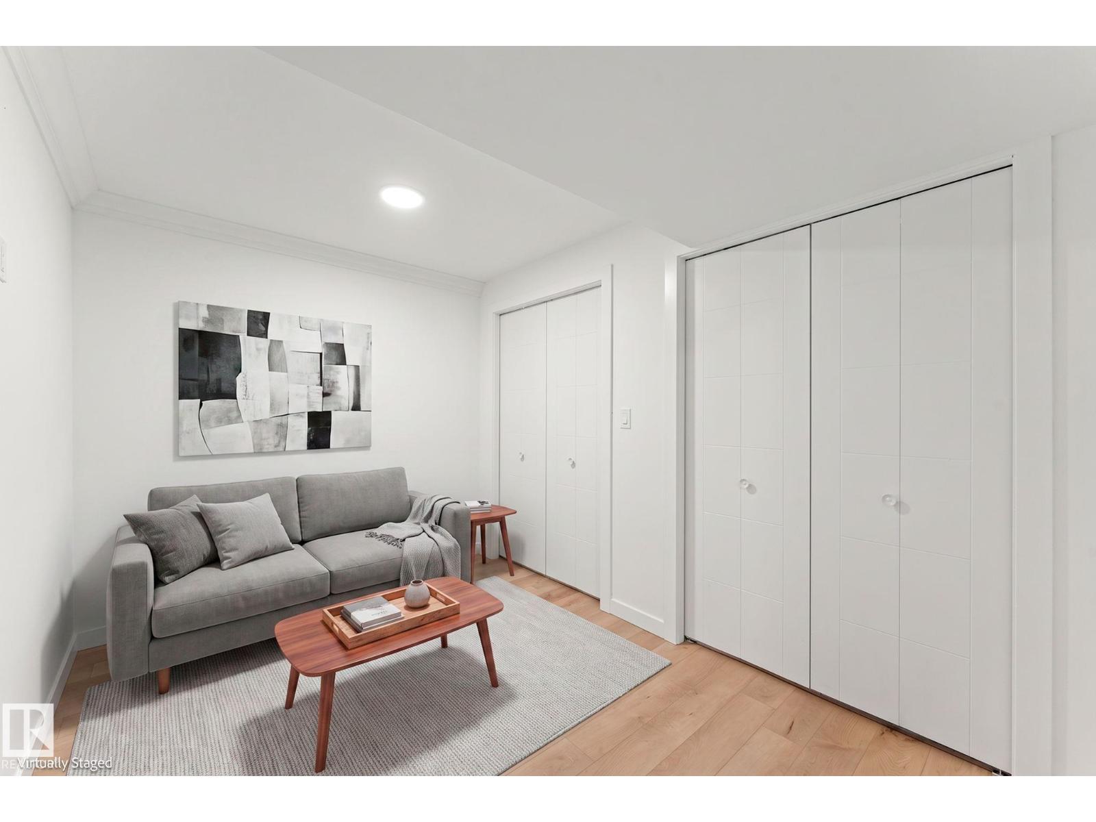10825 93 ST NW - 37