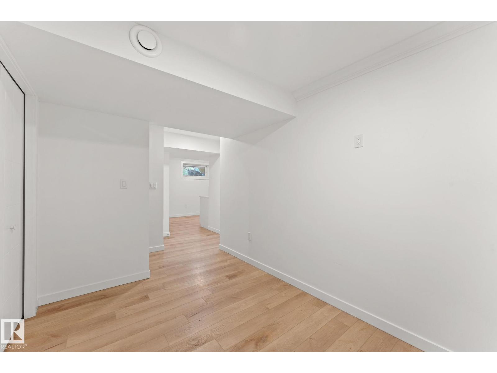 10825 93 ST NW - Image 39
