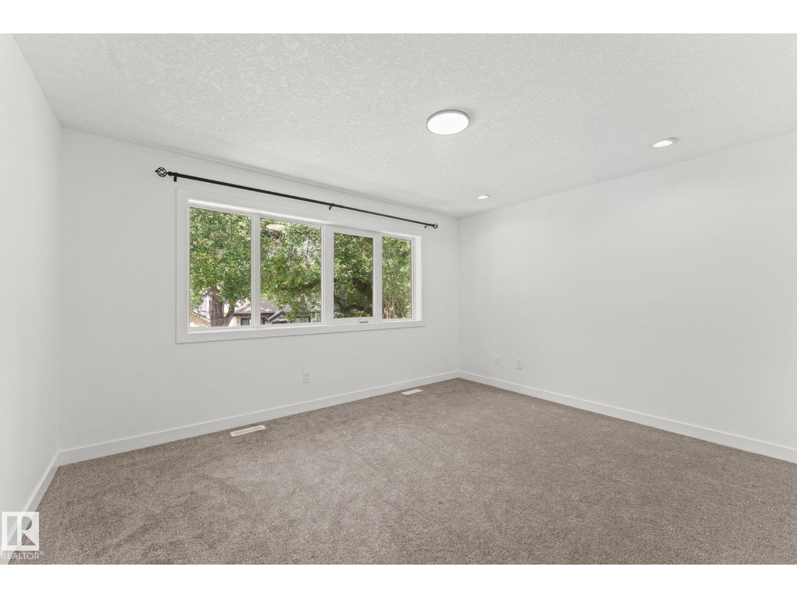 10825 93 ST NW - Image 32