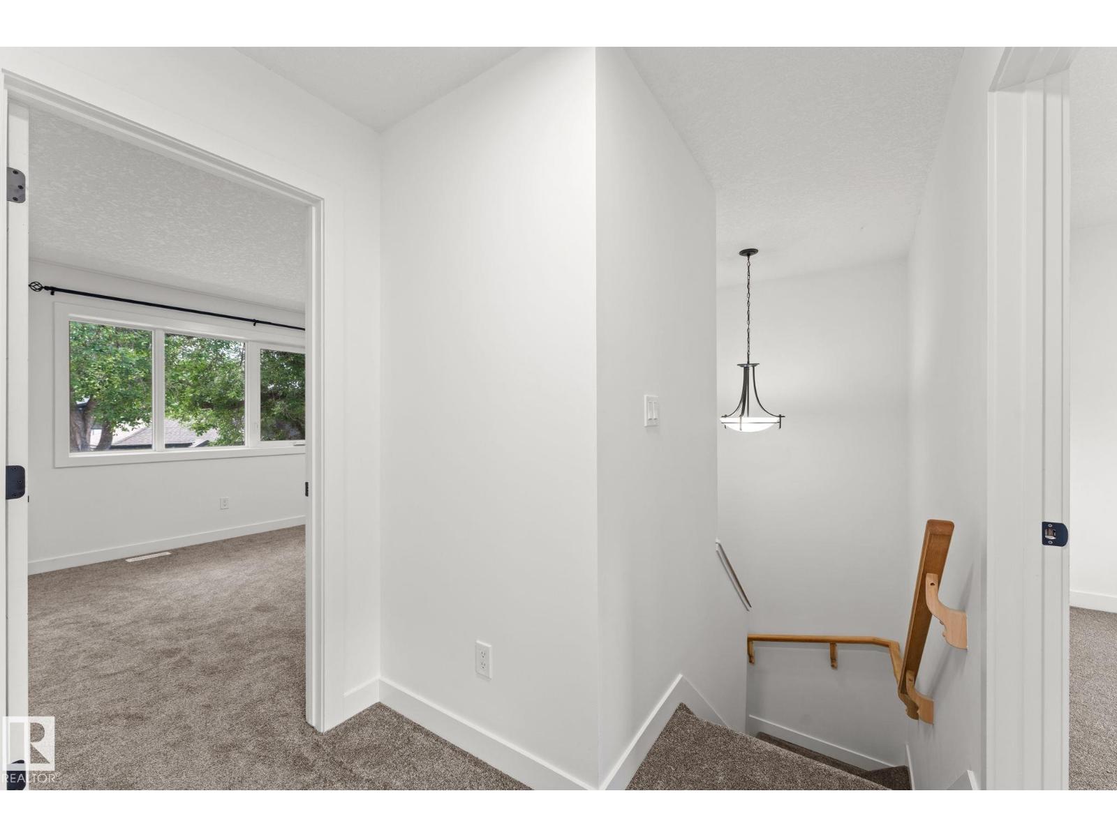 10825 93 ST NW - Image 23