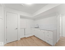 10825 93 St Nw, Edmonton, AB T5H1Y7 Photo 43
