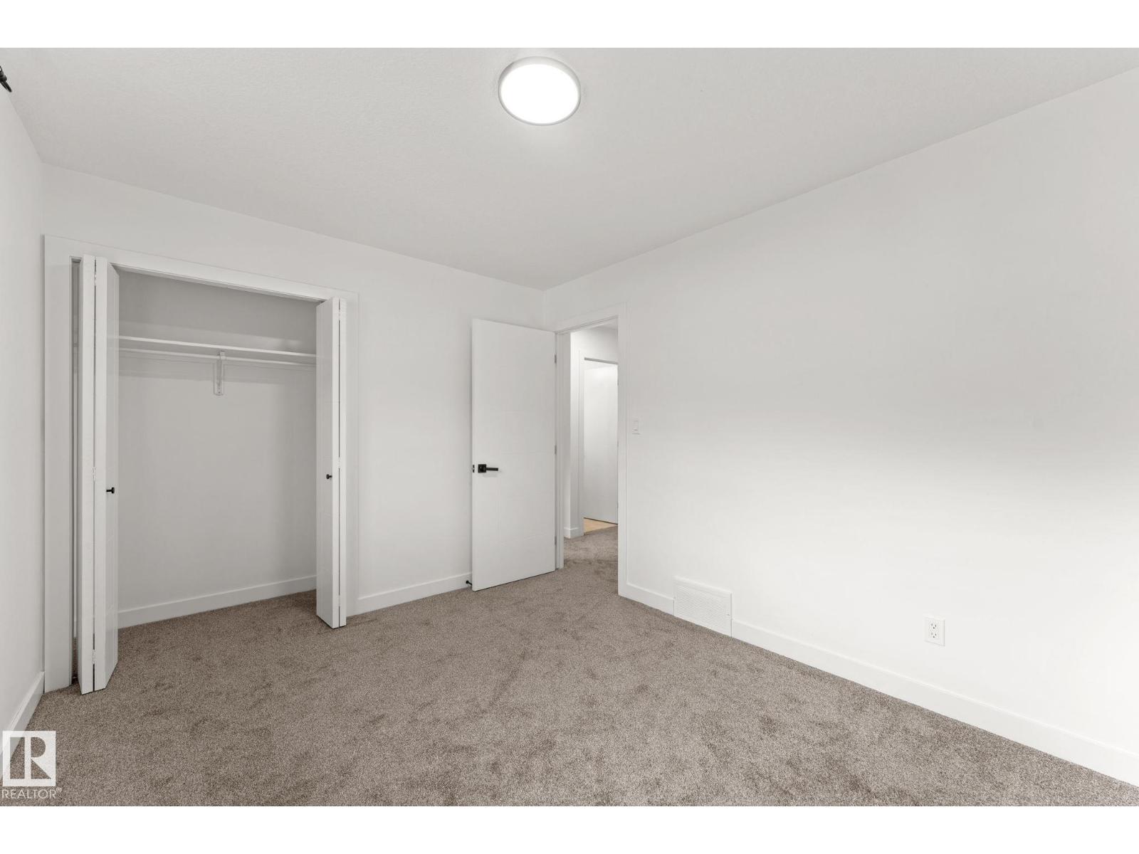 10825 93 ST NW - 26