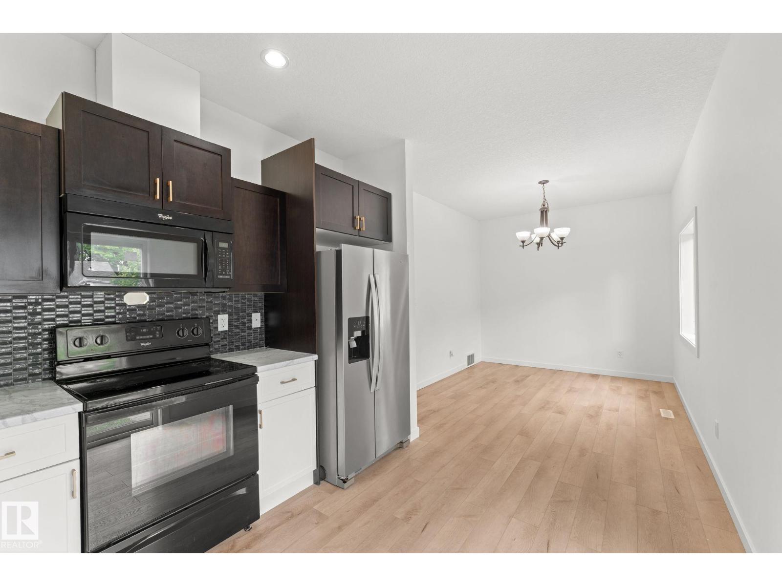 10825 93 ST NW - Image 21