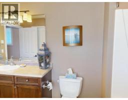4106 Bowness Ave, Powell River, BC V8A5V6 Photo 40