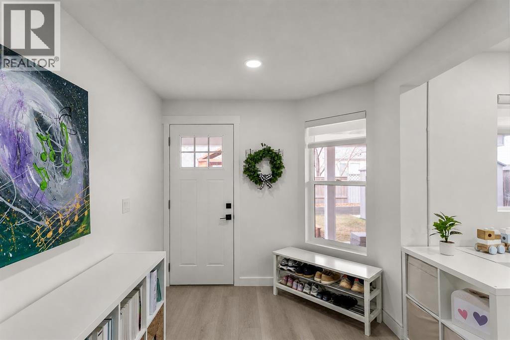 59 Rivercroft Close SE - Image 35