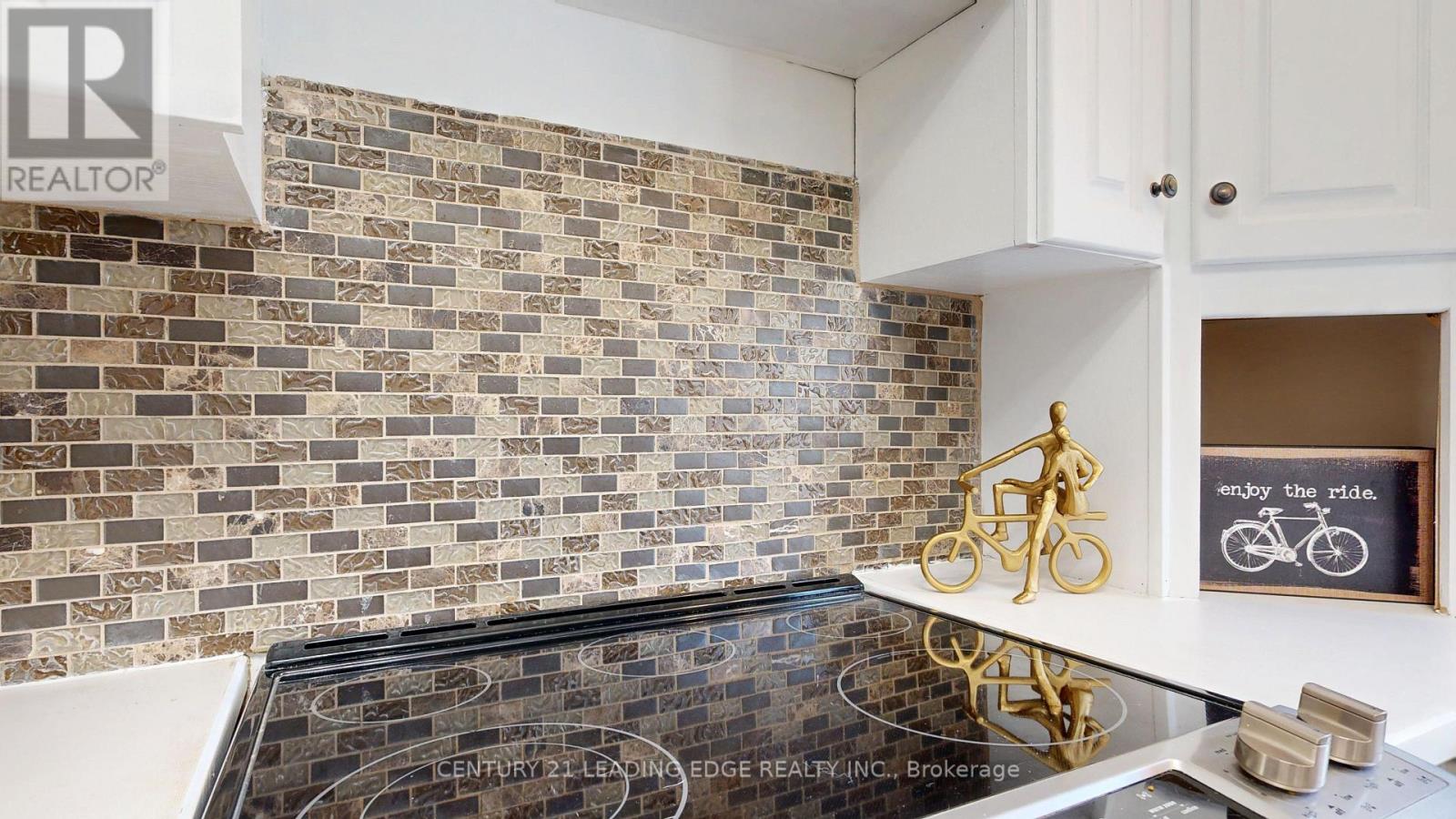 751 GIFFORD STREET - 22