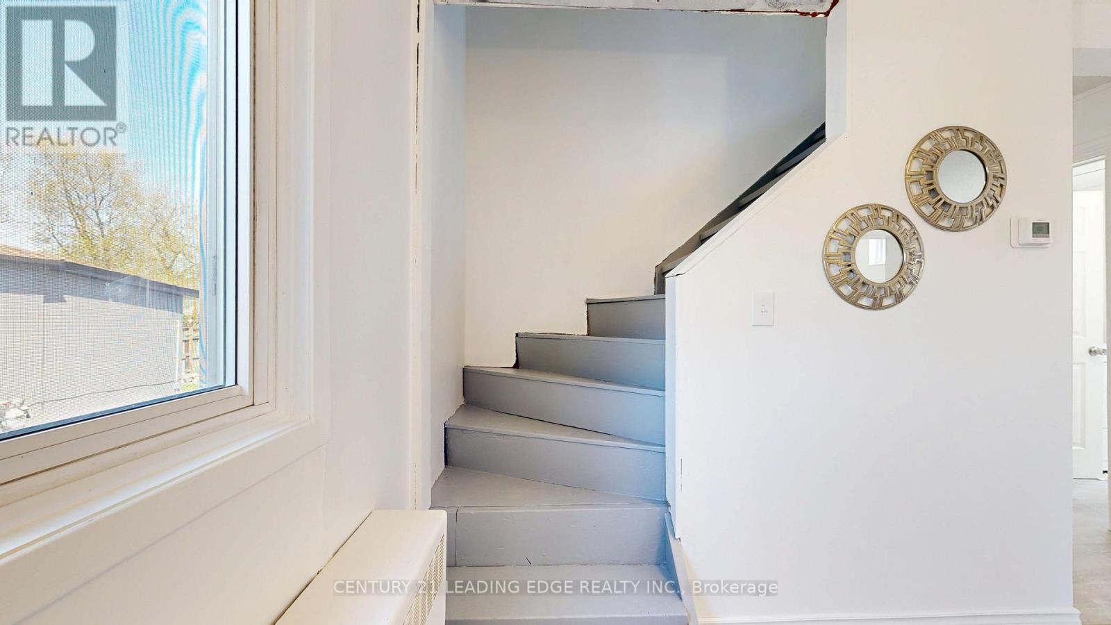 751 GIFFORD STREET - 29
