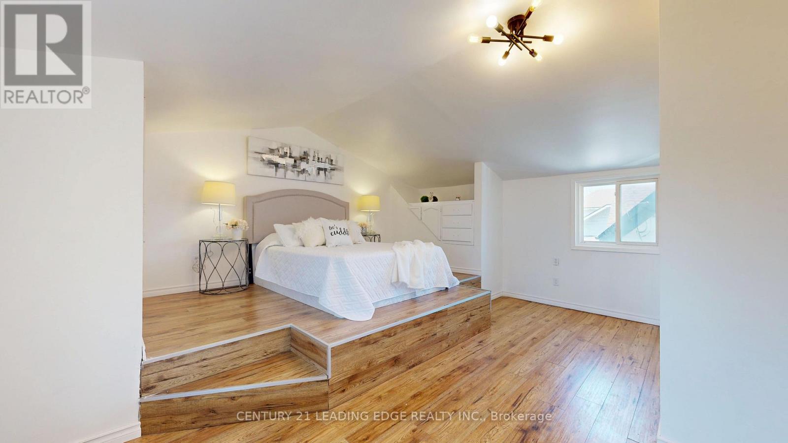 751 GIFFORD STREET - 34