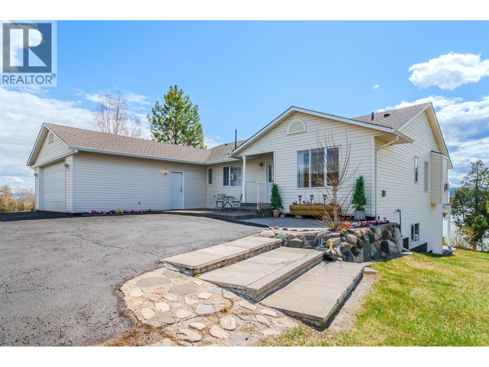 3895 LAKE CREST ROAD - 28