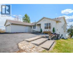 3895 Lake Crest Road, Lac La Hache, BC V0K1T0 Photo 28