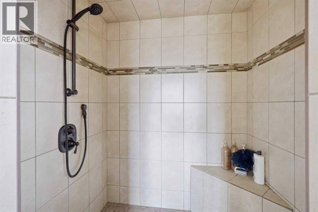 95 Regatta Way - Image 17