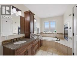 95 Regatta Way, Sylvan Lake, AB T4S0C9 Photo 18