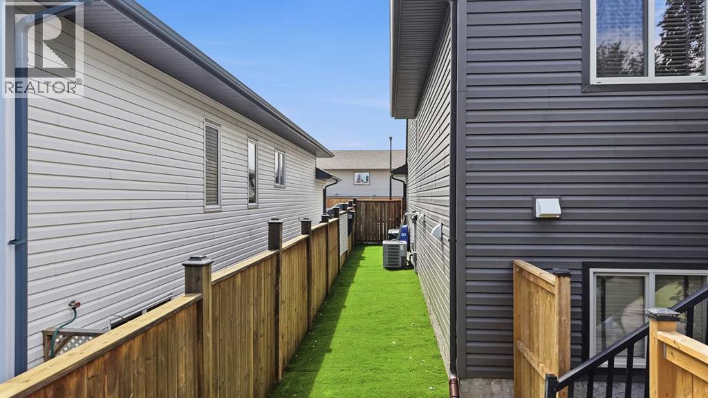 95 Regatta Way - Image 34