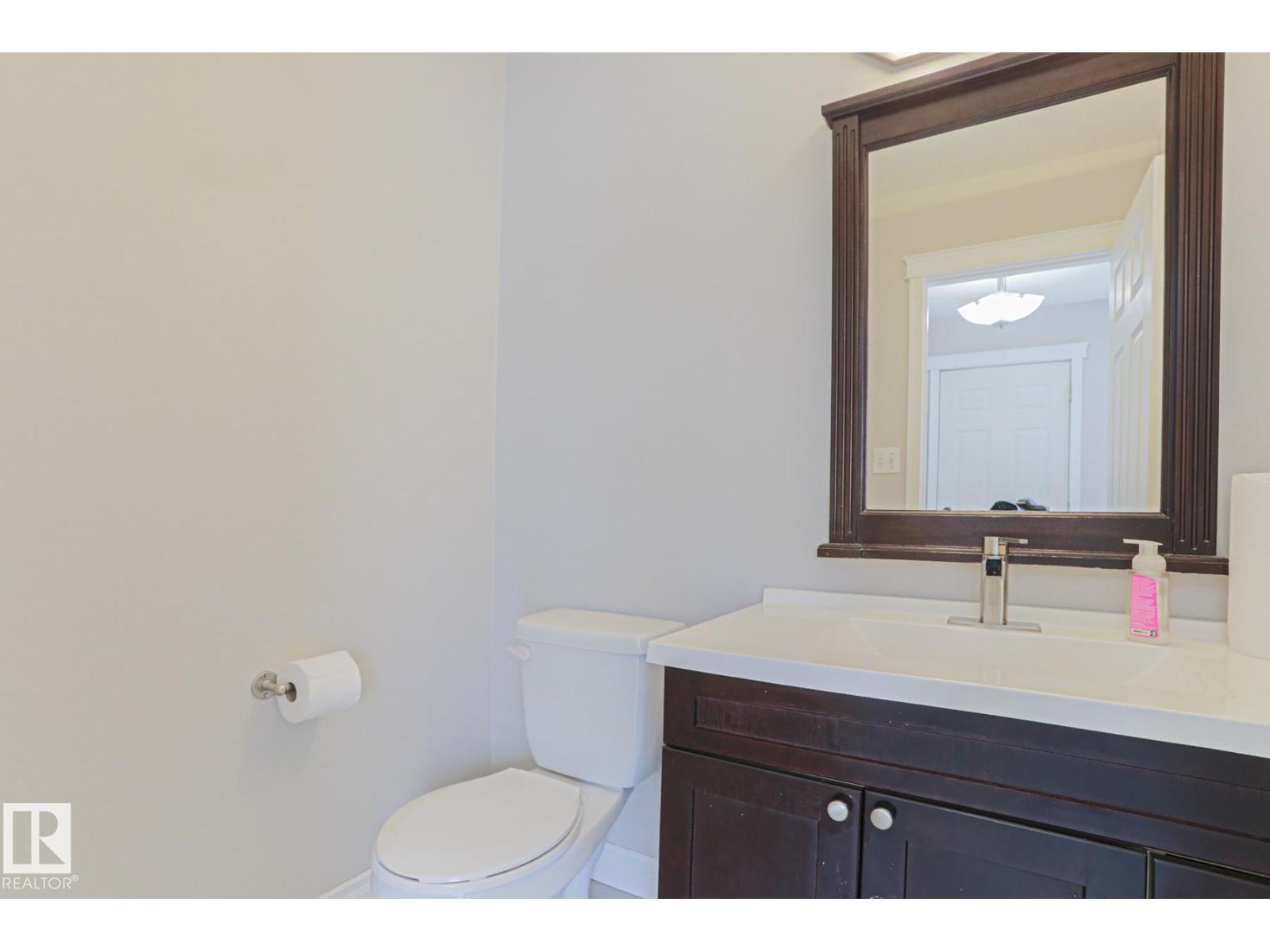 4 LANDSDOWNE DR - Image 17