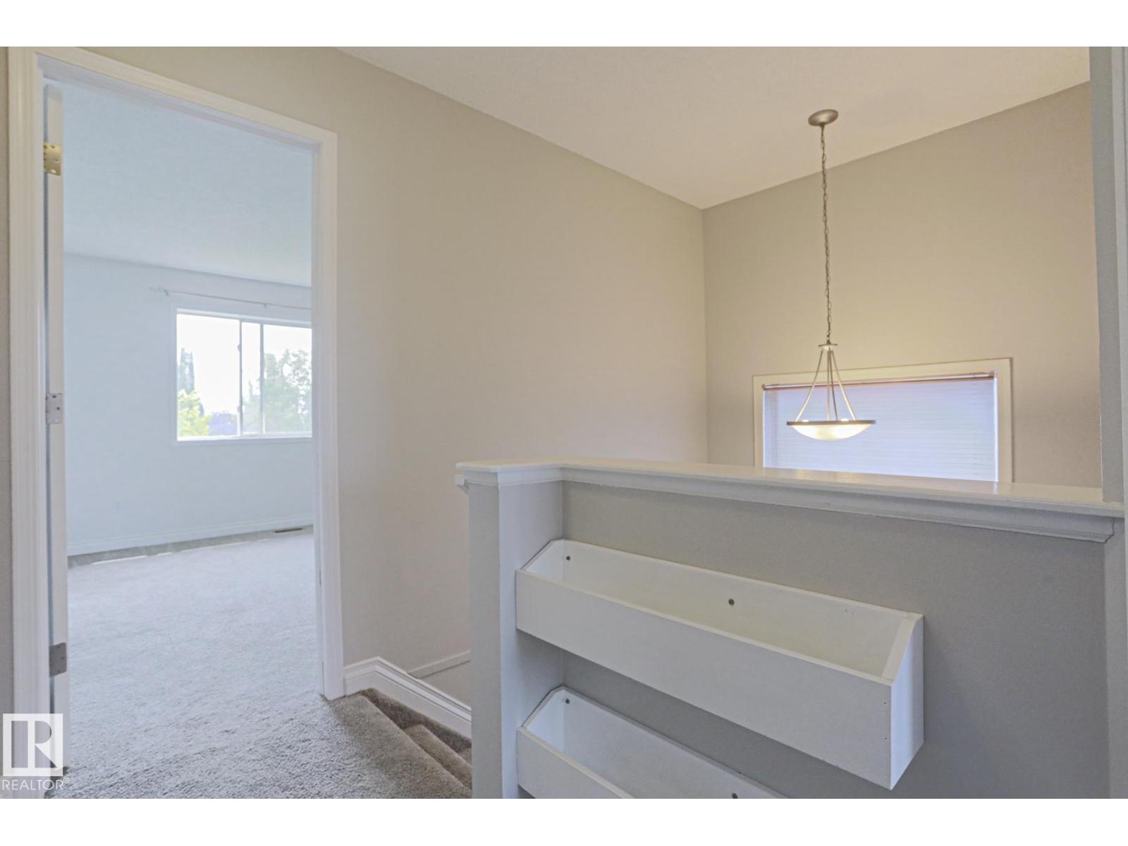 4 LANDSDOWNE DR - Image 20