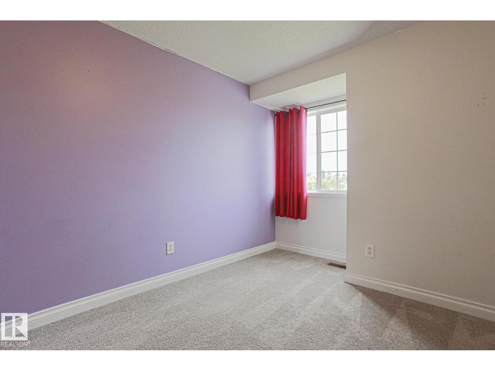 4 LANDSDOWNE DR - Image 28