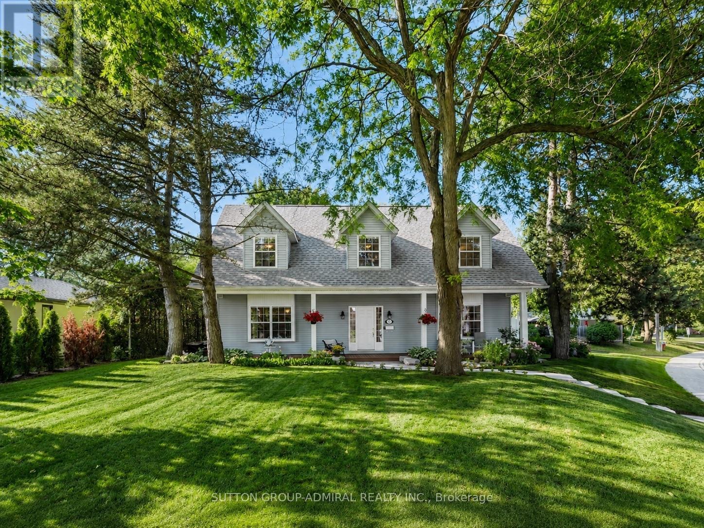 Photo of 54 STARLIGHT CRESCENT
