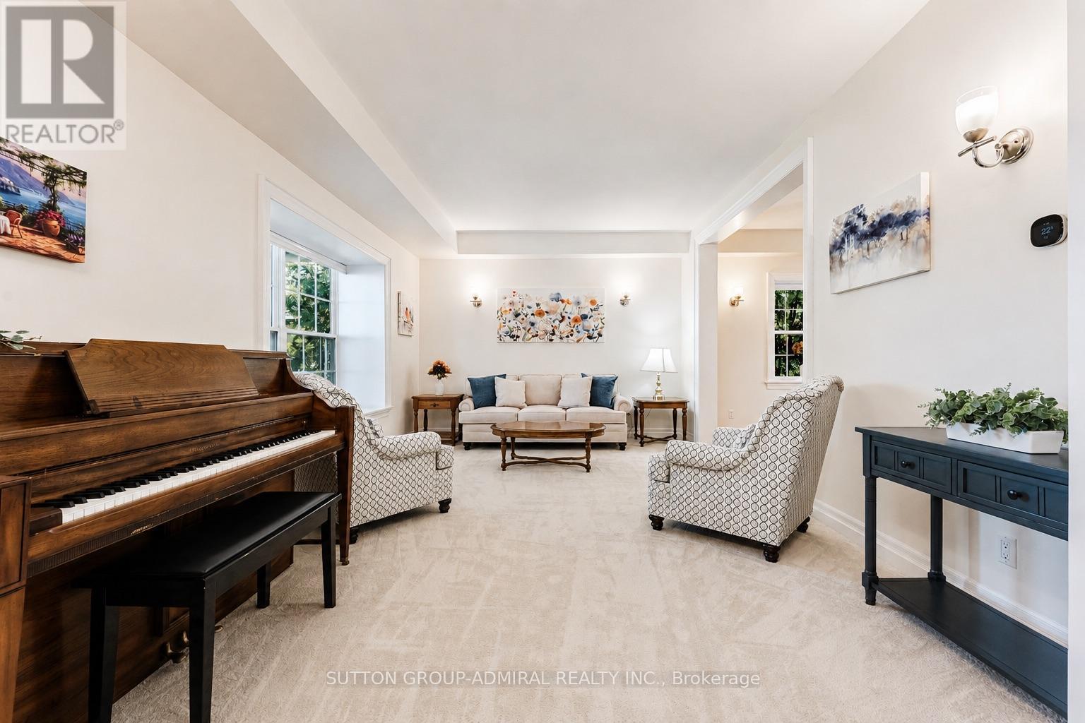 54 STARLIGHT CRESCENT - 8