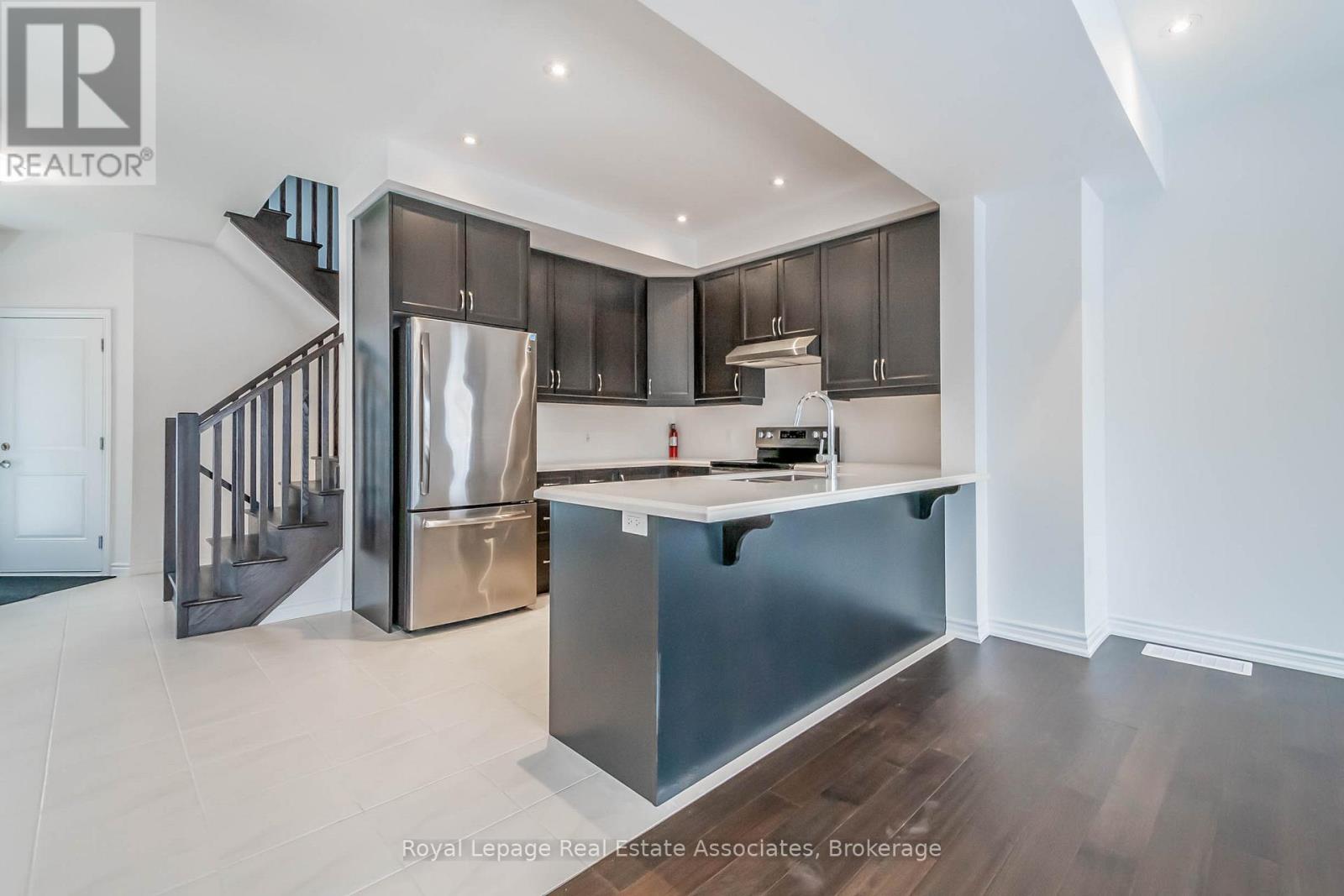 3981 CROWN STREET - 11
