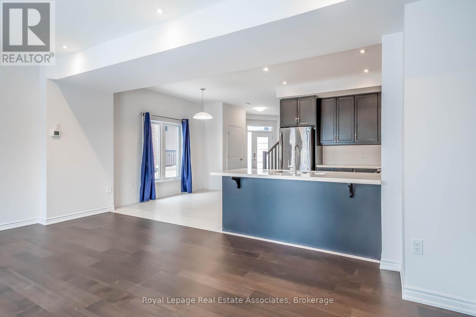 3981 CROWN STREET - 12