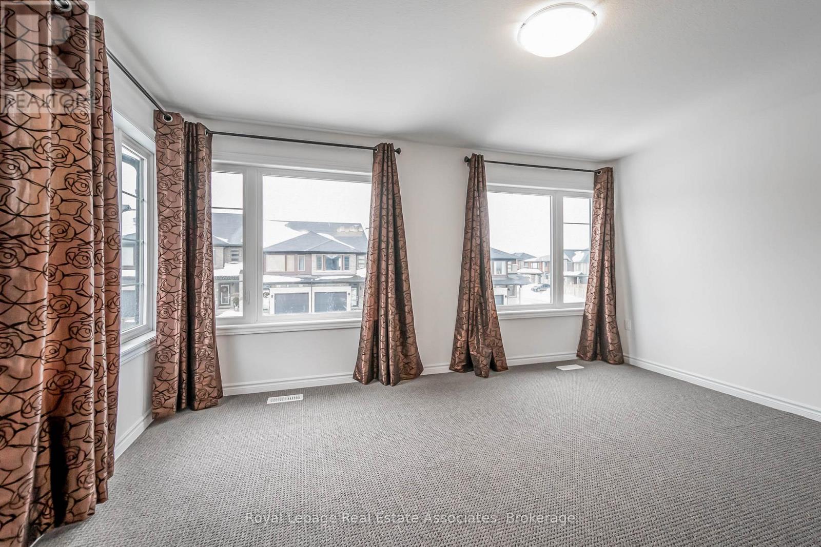 3981 CROWN STREET - 19