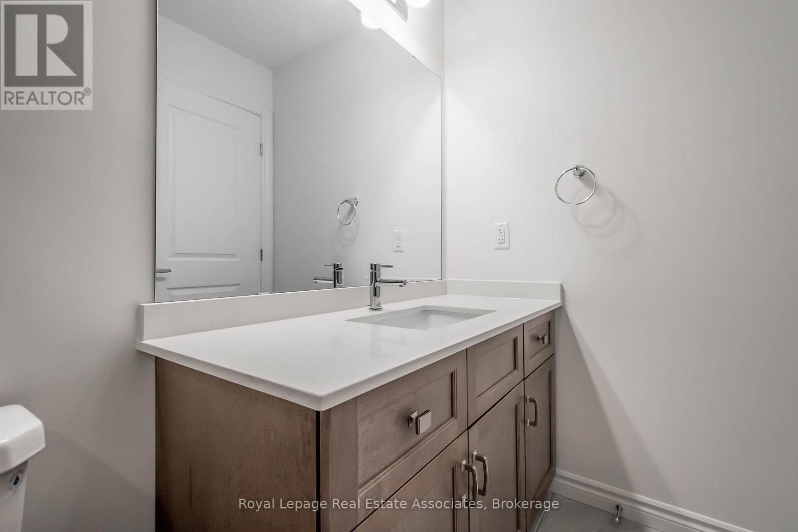 3981 CROWN STREET - 24