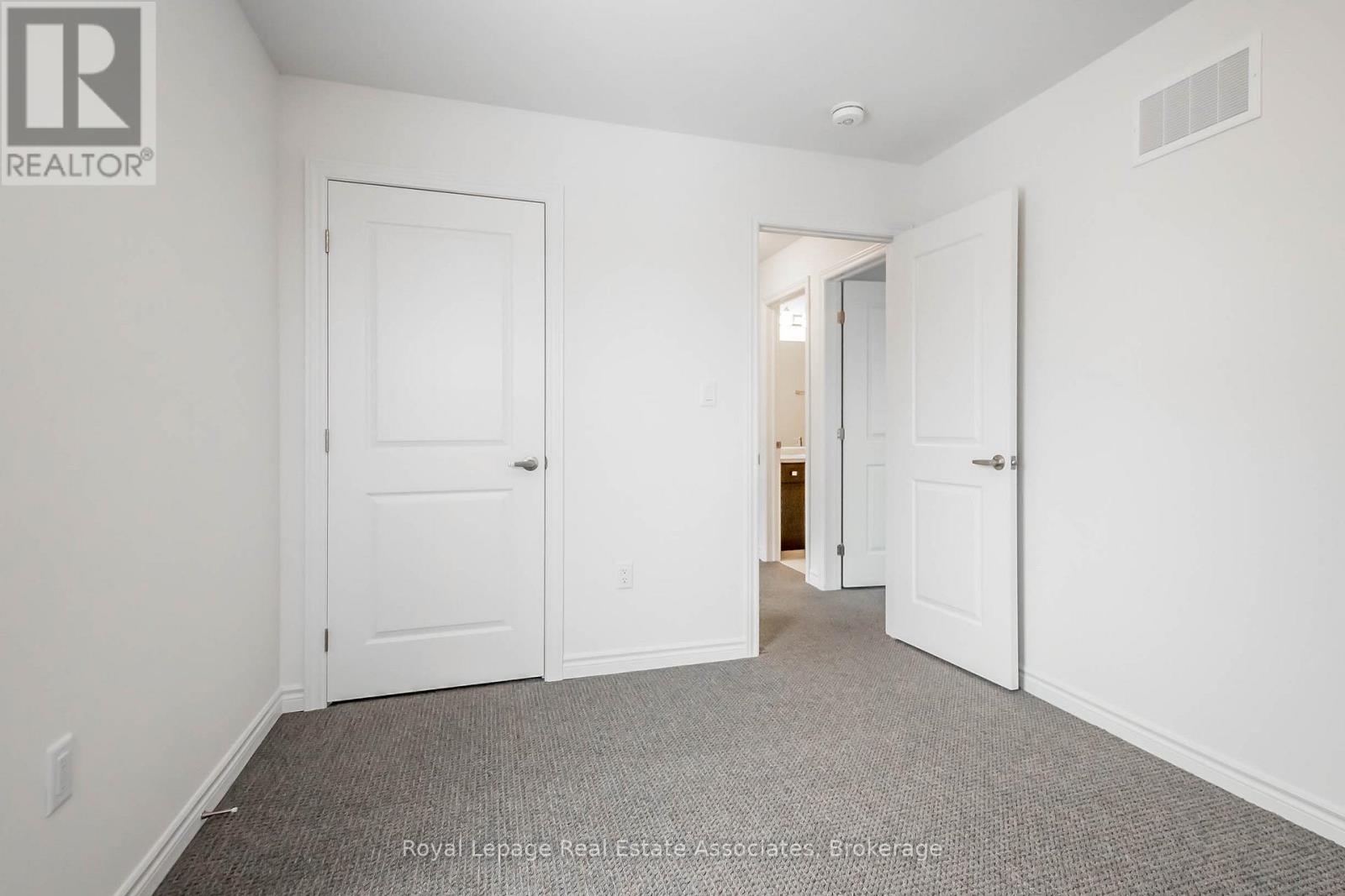 3981 CROWN STREET - 26