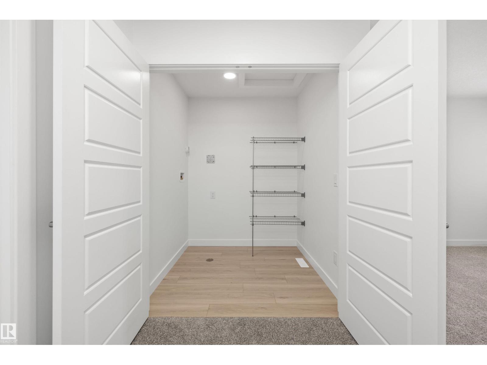18923 28 AV NW - Image 31