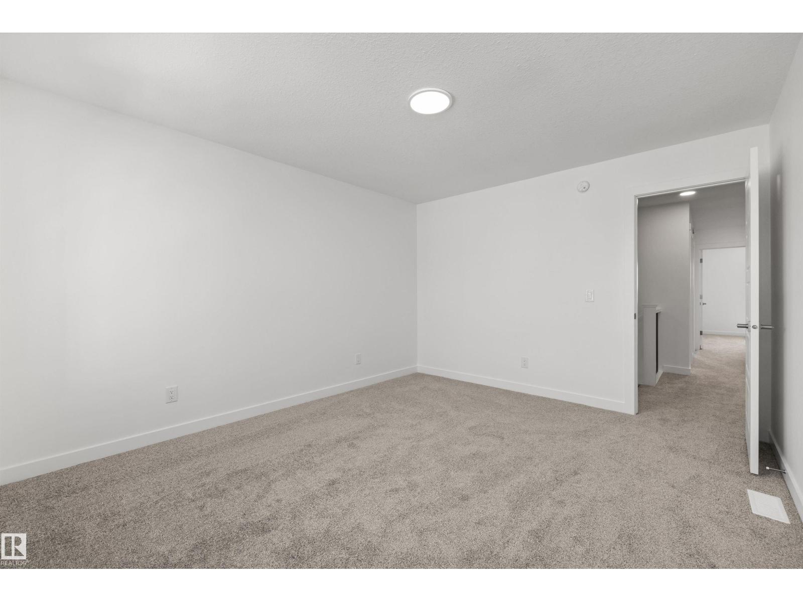 18923 28 AV NW - Image 35