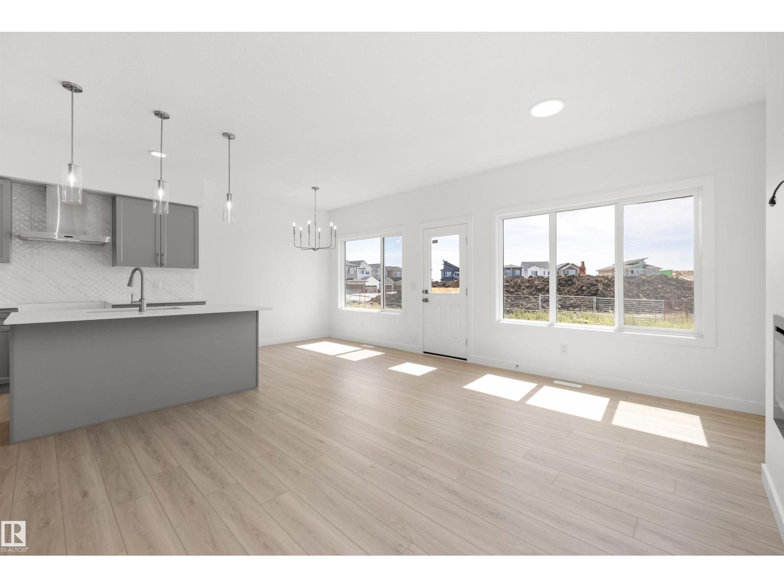 18923 28 AV NW - 7