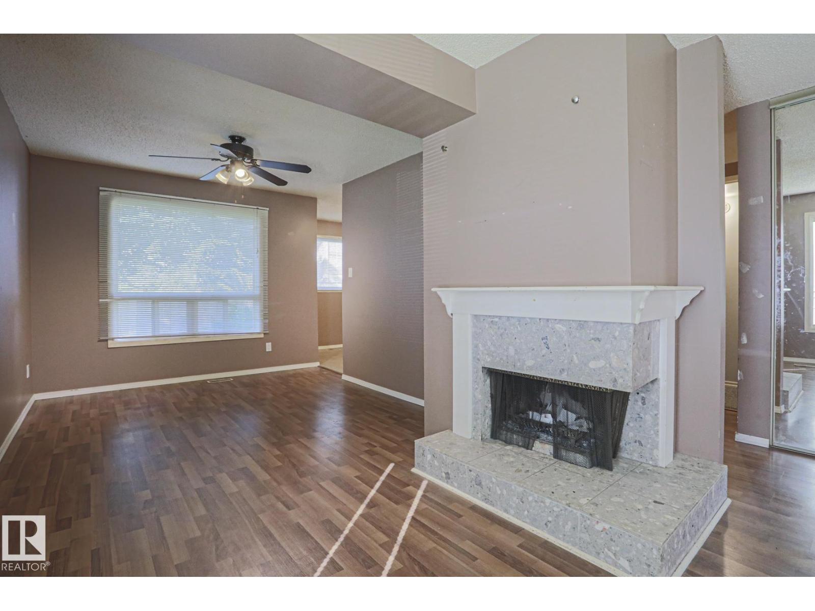 #45 1651 46 ST NW - 6