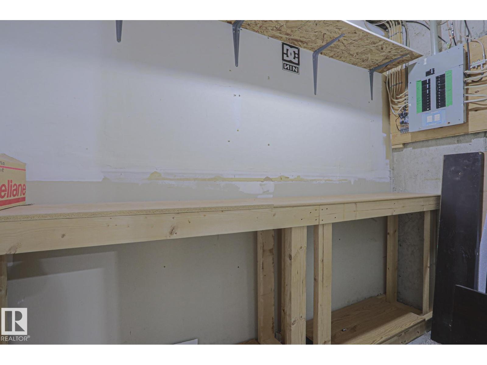 #45 1651 46 ST NW - 16