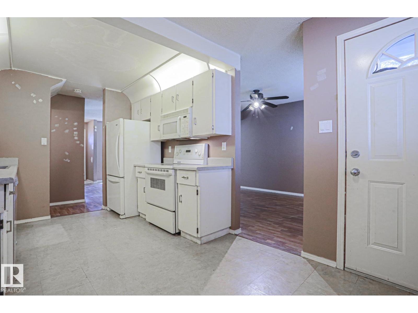 #45 1651 46 ST NW - Image 9