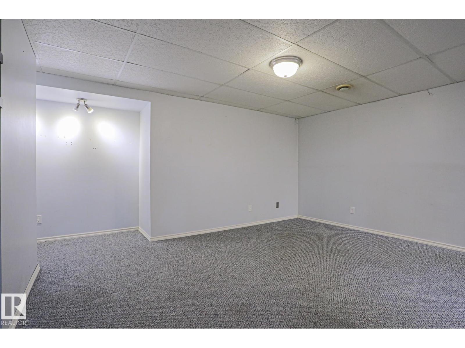 #45 1651 46 ST NW - Image 17