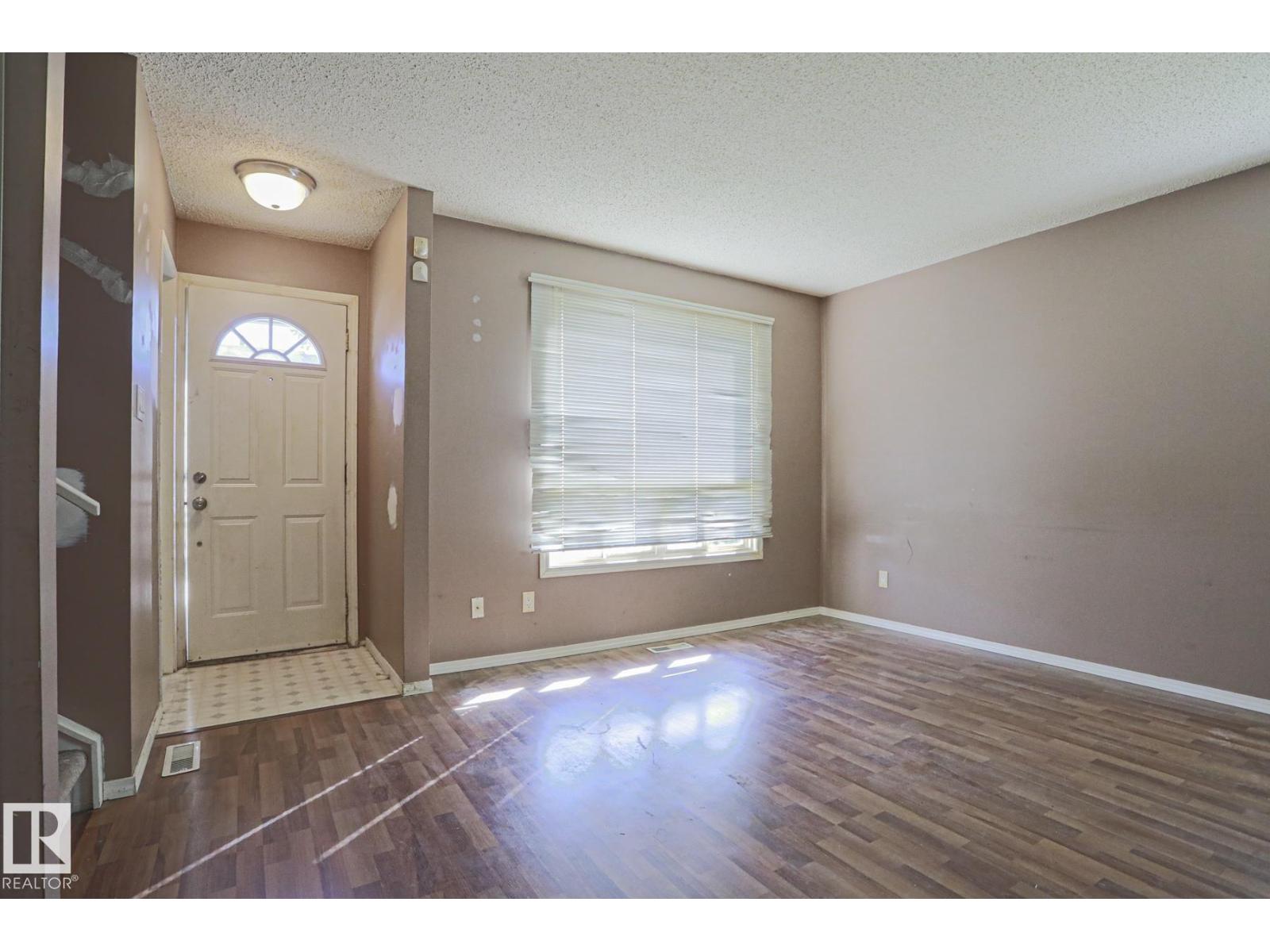 #45 1651 46 ST NW - Image 24