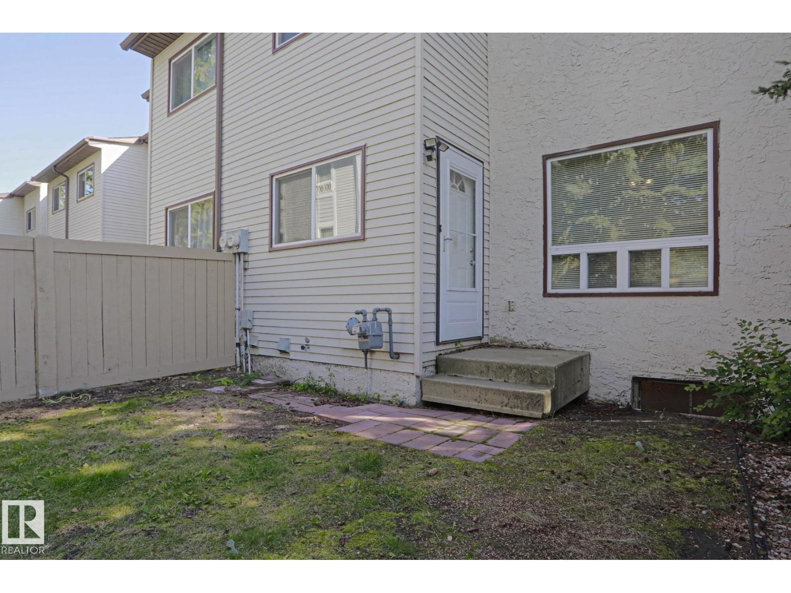#45 1651 46 ST NW - 2
