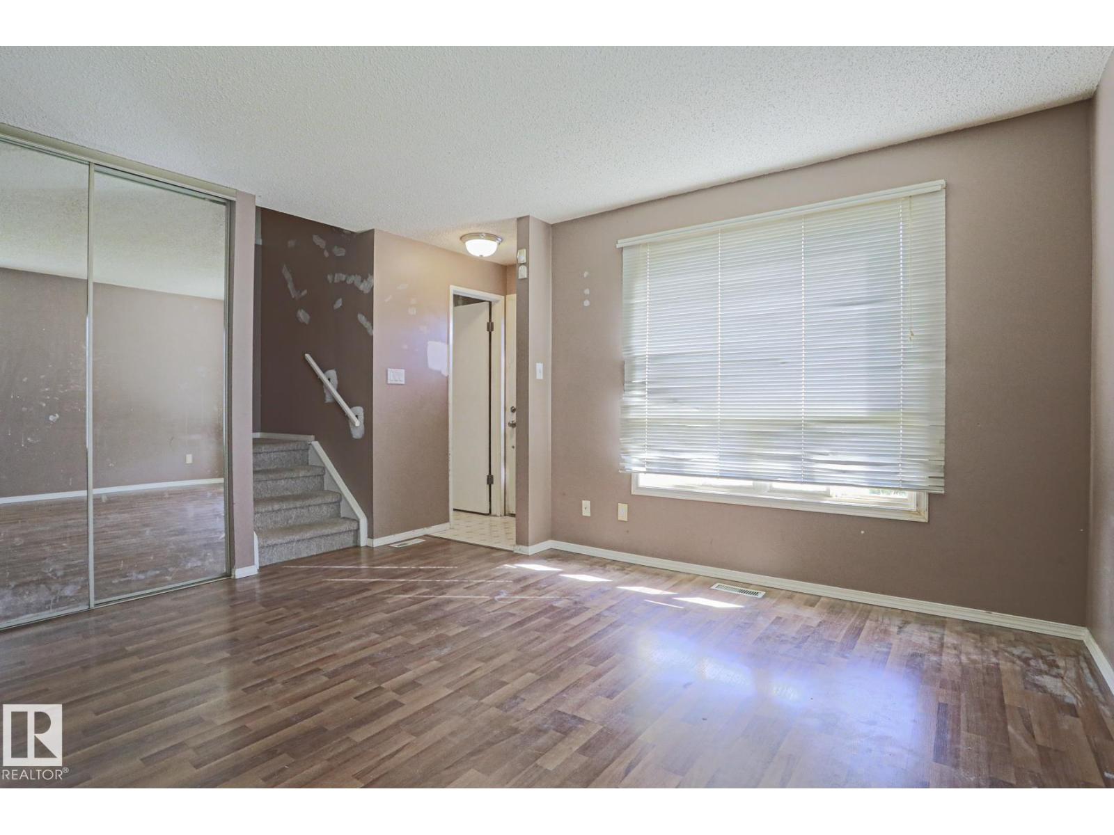 #45 1651 46 ST NW - Image 27