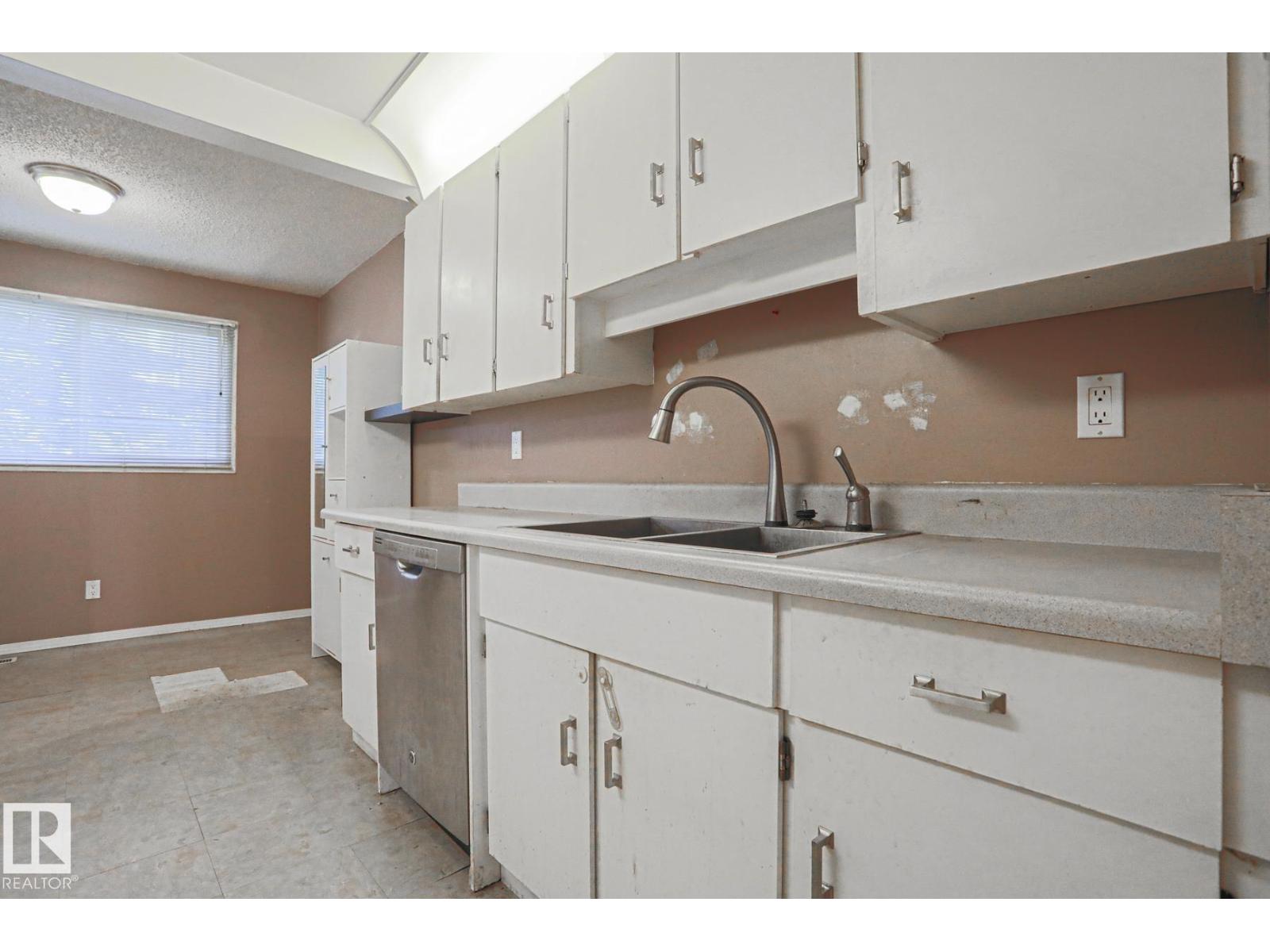 #45 1651 46 ST NW - Image 33