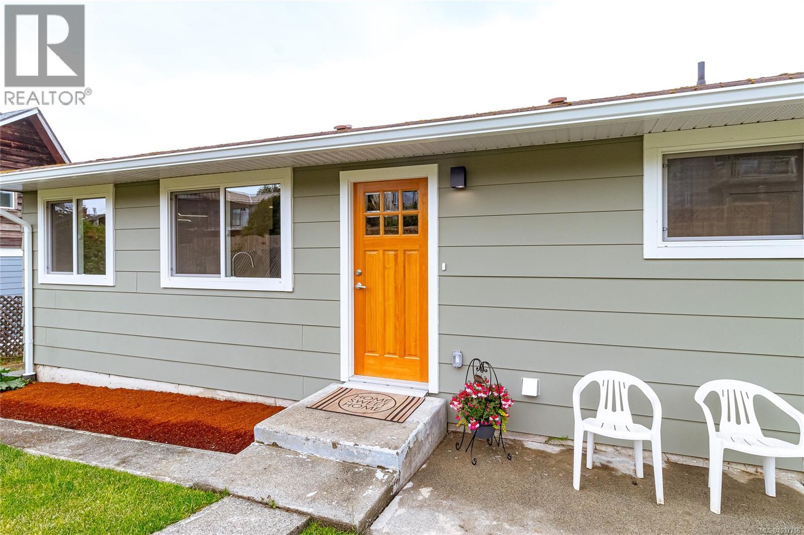 8082 York Ave - 27