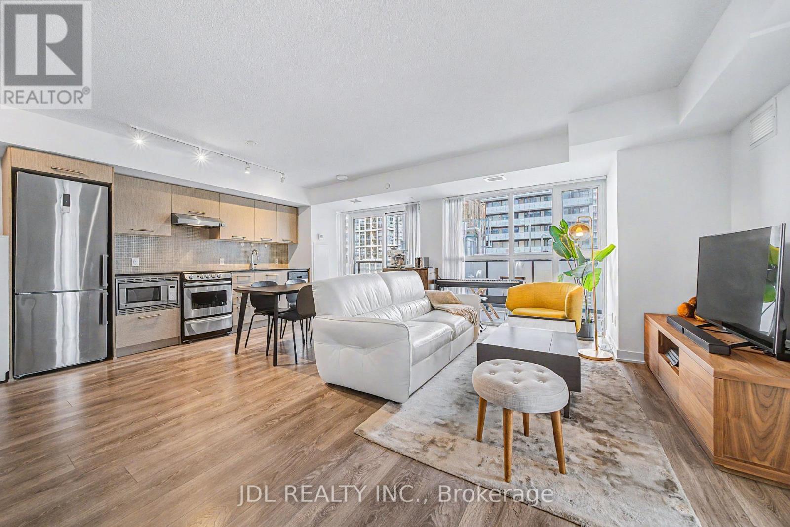 #1411 87 PETER STREET - 9